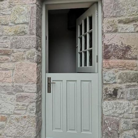 Converted Cattle Barn Overlooking Strangford Lough Ньютаунардс Экстерьер фото